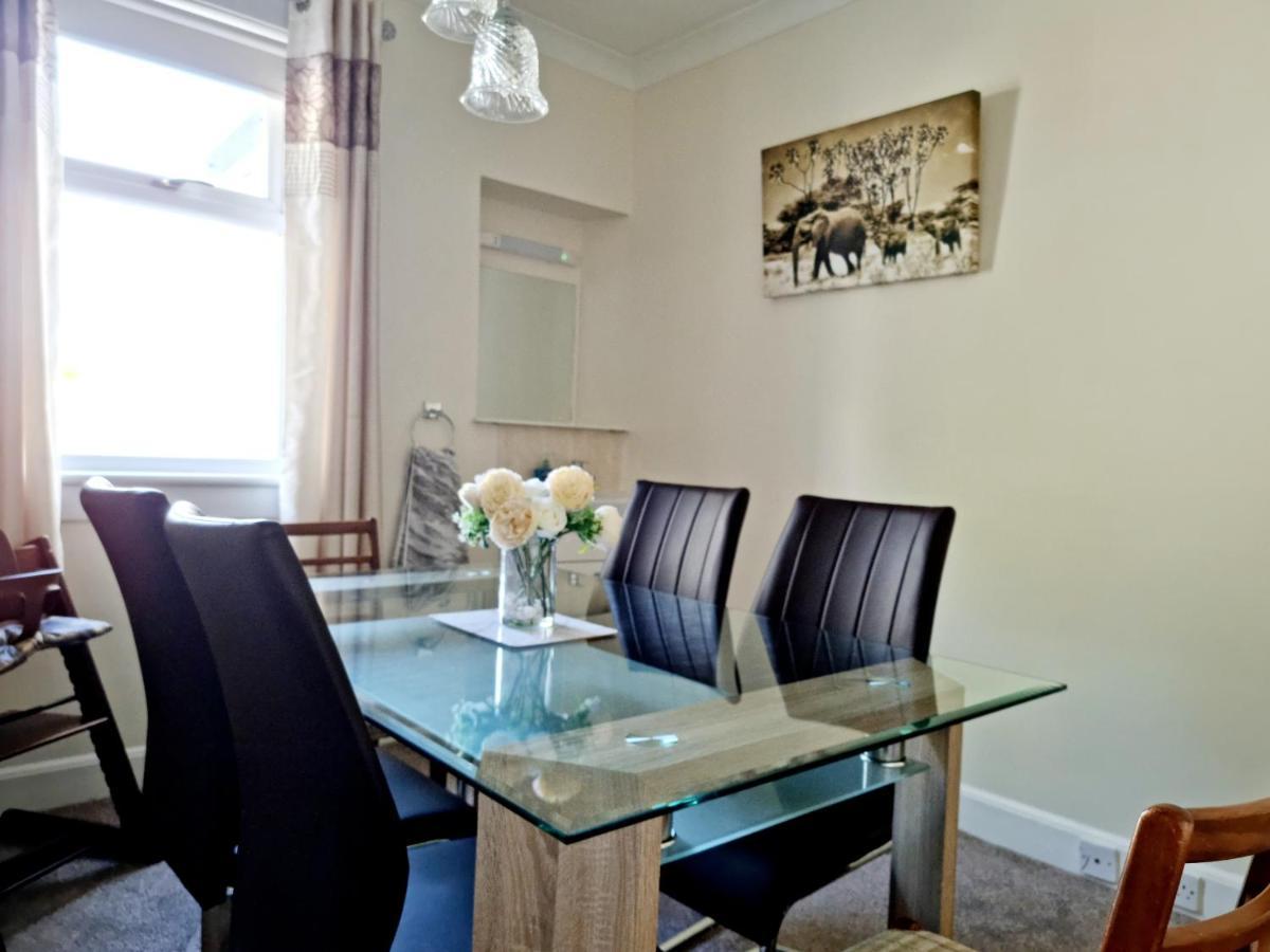 Three Bed Holiday Home In อินเวอร์เนส ภายนอก รูปภาพ